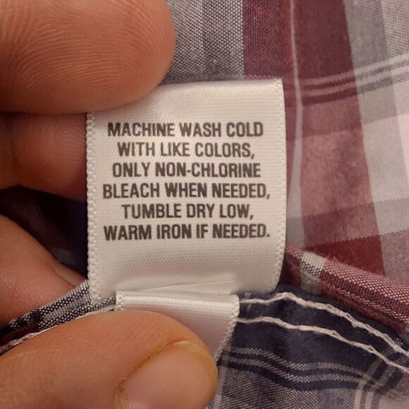 Men's Button Up Long Sleeve Dress Shirt - Picture 9 of 11